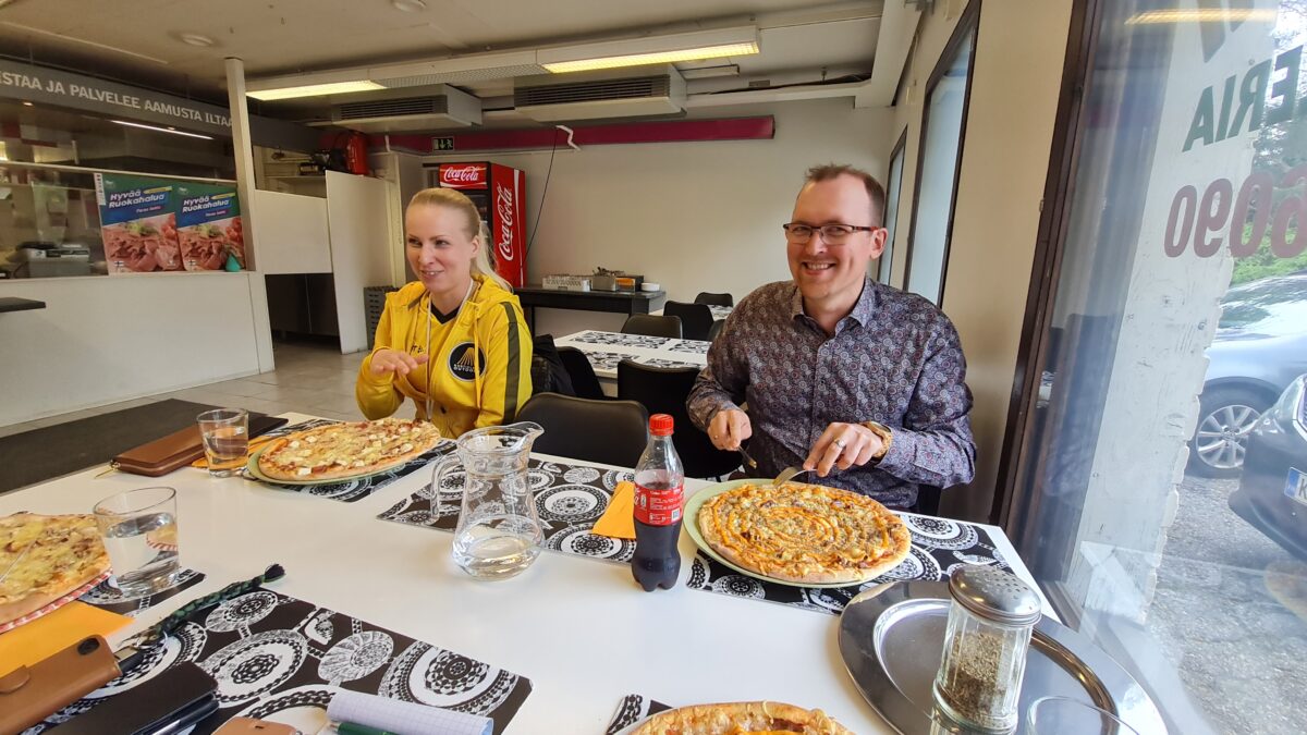 Mitä pitsaa tänään syötäisiin? — Testiryhmä kävi maistamassa Kontiolahden pitsatarjonnan