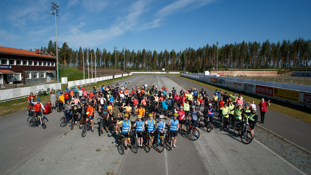 Unohtumaton seikkailu Höytiäisen ympäri