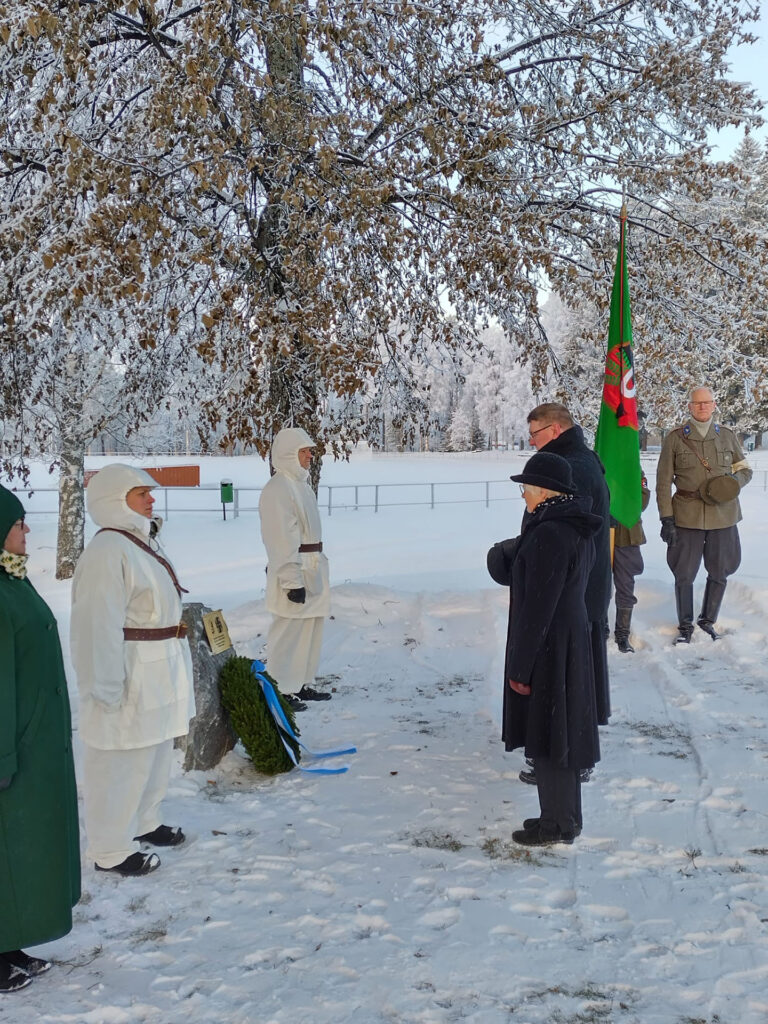 PLAY Kontiolahti -blogi: Uusi muistomerkki Suojeluskunnalle ja Lotta Svärdille