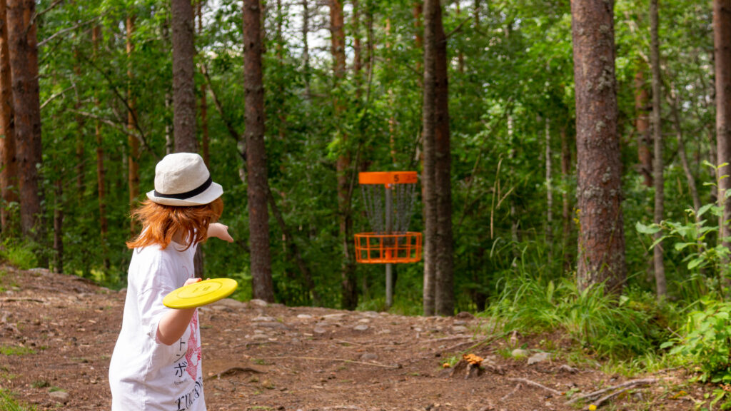 Monipuo­linen frisbeegolf